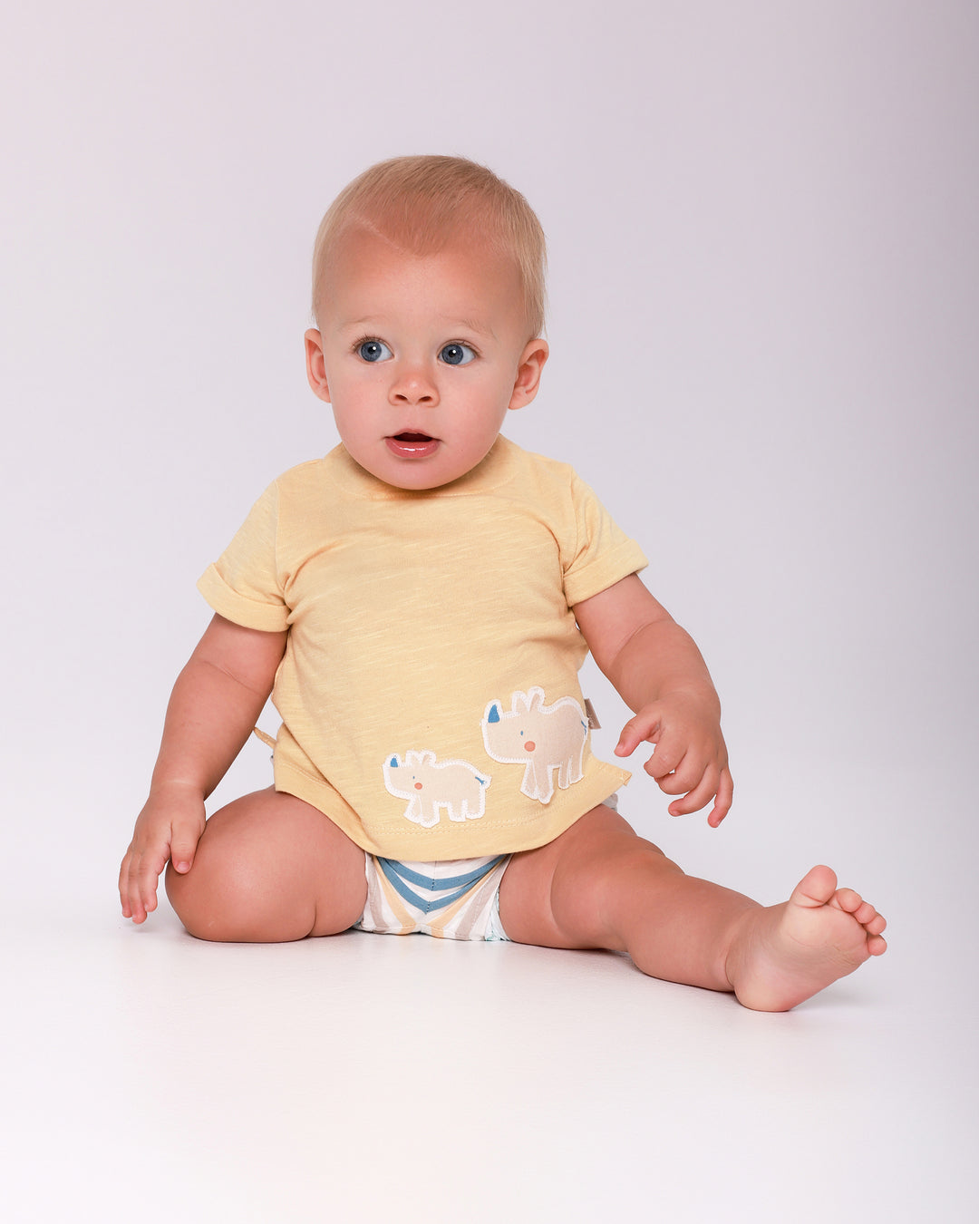 SET MAGLIETTA E PANTALONCINI RINOCERONTE GIALLO PER BAMBINO