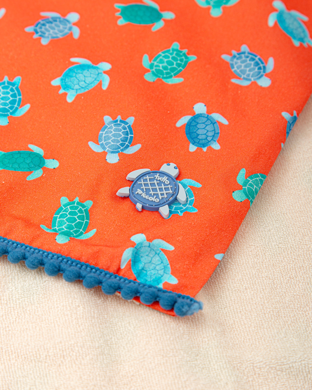 CORAÑ TURTLE PRINTED BEACH TOWEL UNISEX